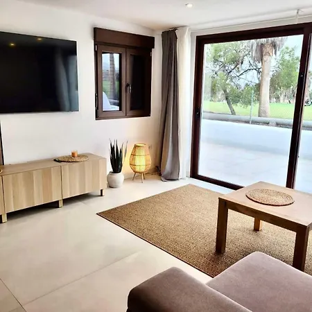 The Retreat Golf Del Sur Вилла Сан Мигель