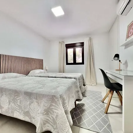 The Retreat Golf Del Sur Villa *